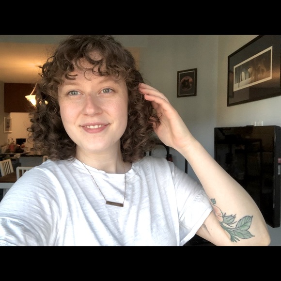 Meet your Posher, Angela - Picture 2 of 9